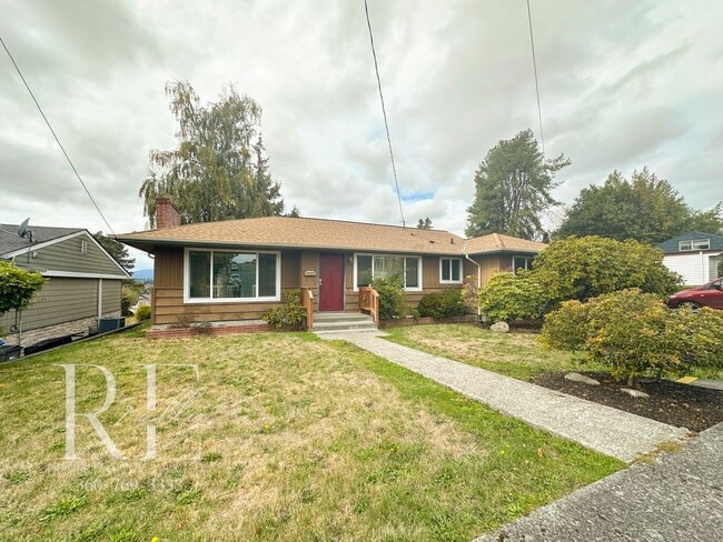 Primary Photo - Enjoy Breathtaking Sunsets in the Heart of Manette