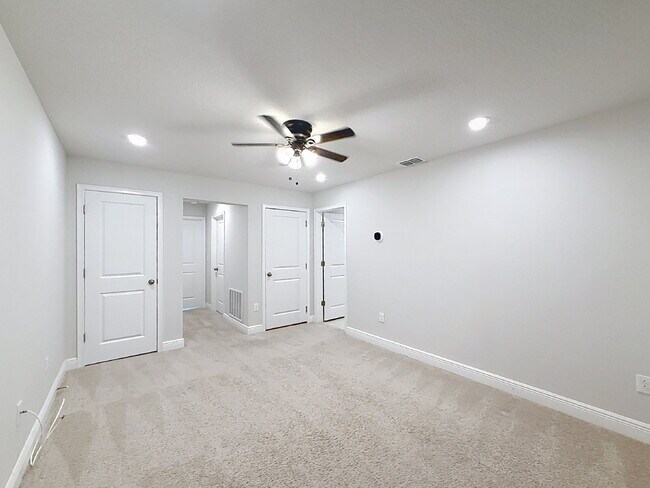Building Photo - 6008 Grand Sonata Ave
