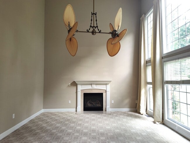 Building Photo - Georgeous home located in the  Shannamara Golf Club Community in Matthews!