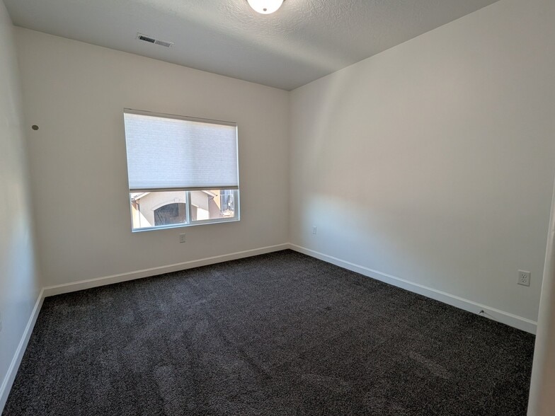 Building Photo - 344 S 740 W