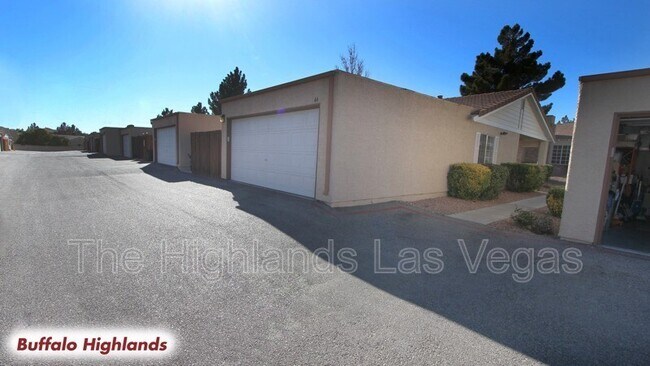 Building Photo - 5354 S Lindell Rd