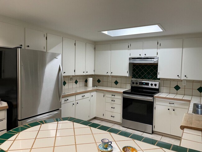 Building Photo - Single Level Home in Langley!