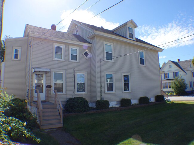 Building Photo - 21 Grove St