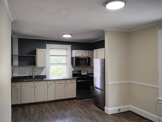 Building Photo - Maryland Ave