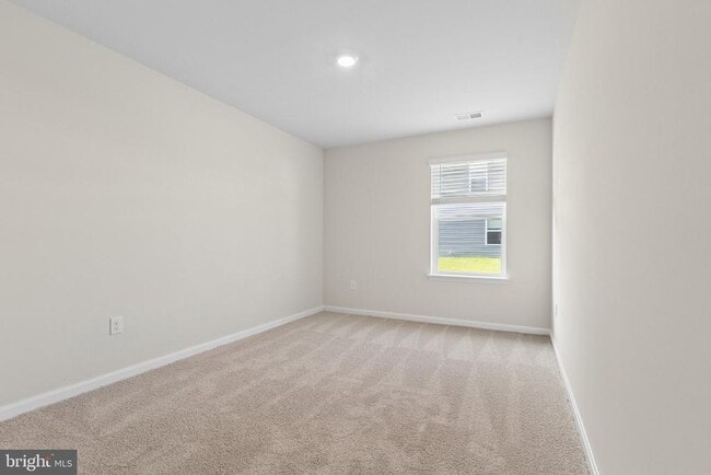 Building Photo - 378 Remington Dr