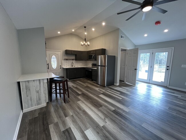 Building Photo - 8010 Sunset Heights Dr