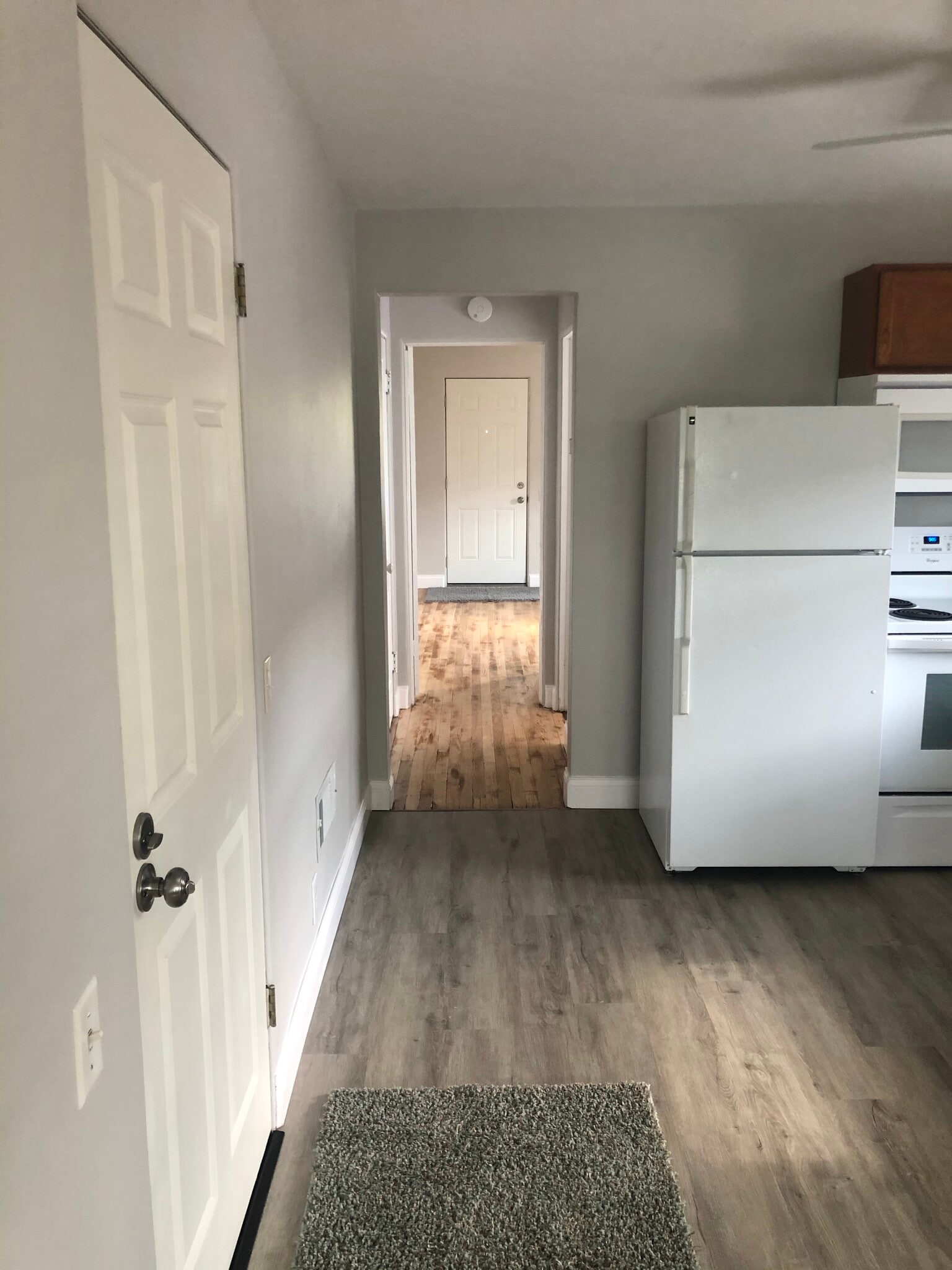 Kitchen - 1111 Logan St