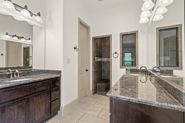 Building Photo - 5327 Metzger Ct