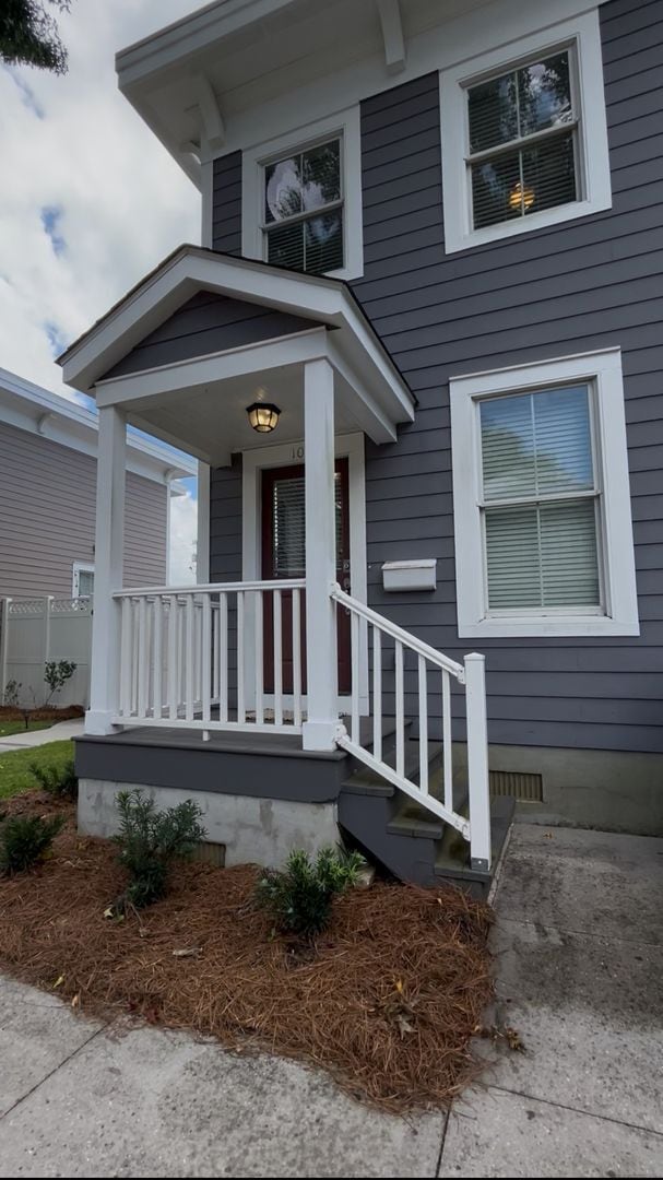 Building Photo - 3 Bedroom/2 Bath in Downtown Savannah, GA