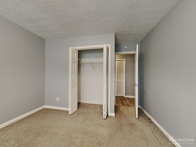 Building Photo - 815 Chatham Park Dr SW