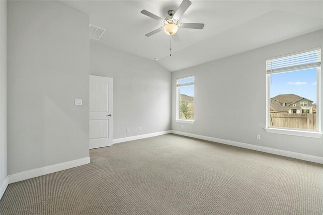 Building Photo - 116 Birkshire Dr