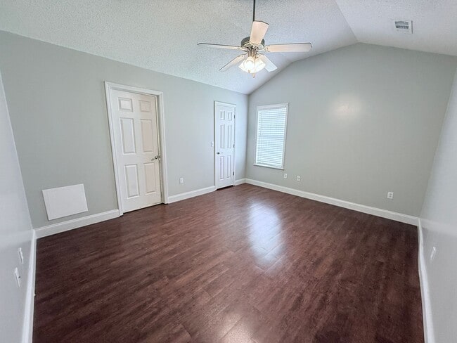 Building Photo - 309 Eagle Pointe Dr
