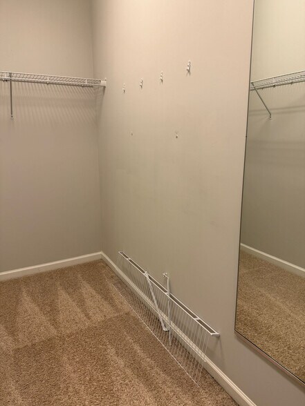 Building Photo - Room in Townhome on Durants Neck Ln