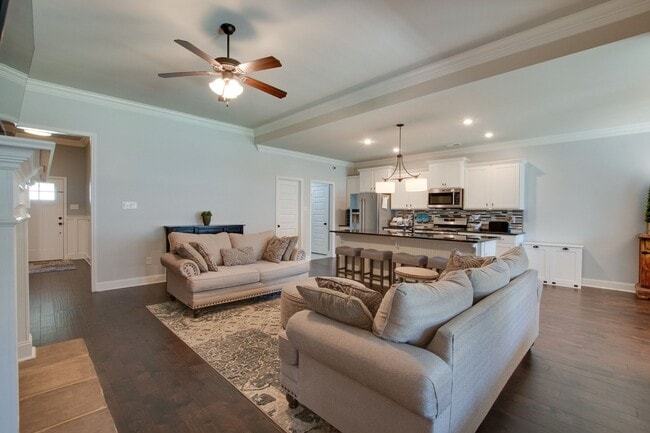 Building Photo - HAMPTON COVE/ OWENS CROSSROADS AREA