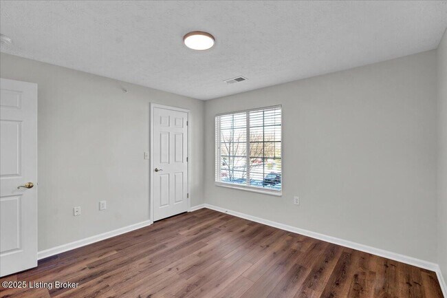 Building Photo - 6406 Shelton Circle