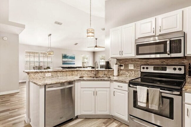 Building Photo - 75 Secret Harbor Dr