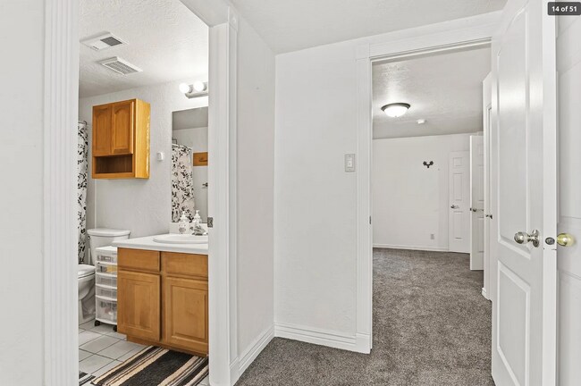 Building Photo - 1403 S 600 W