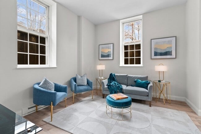 Building Photo - 65 Glen Rd