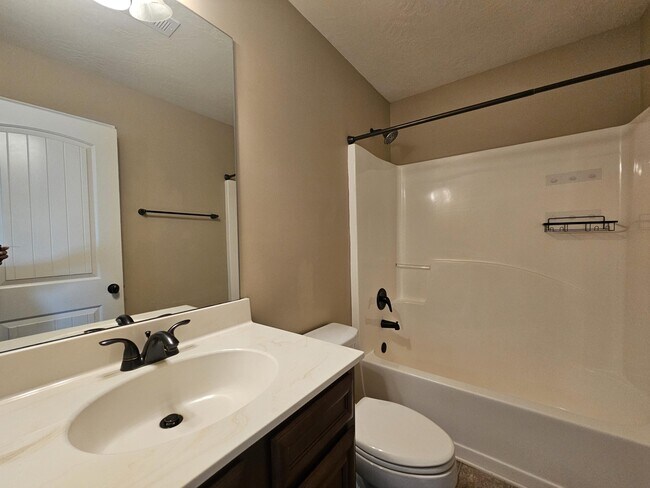 Building Photo - 3915 Griese Ln