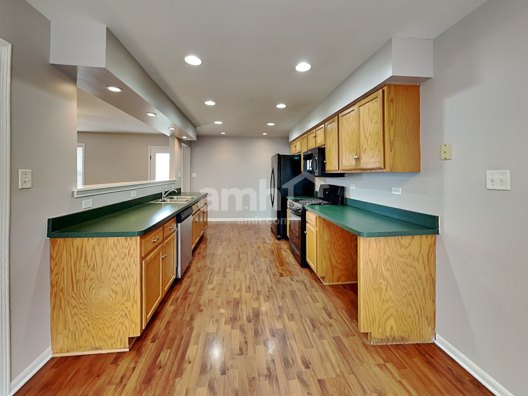 Building Photo - 6603 Walter Adamic Ln