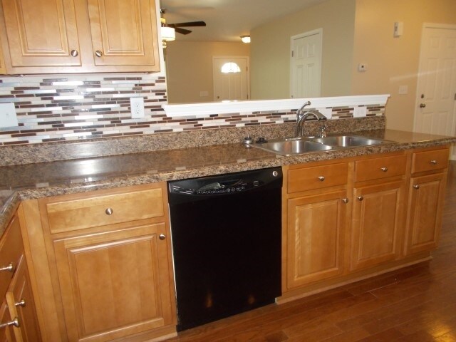 Building Photo - 147 Collenton Ln