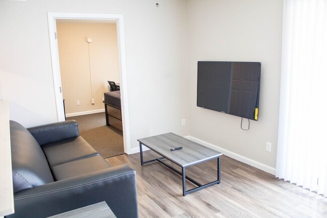 Interior Photo - 105 S Wright