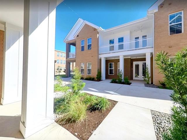 Primary Photo - 4700 W Spring Creek Pkwy