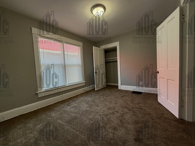 Building Photo - 440-440 Locust St