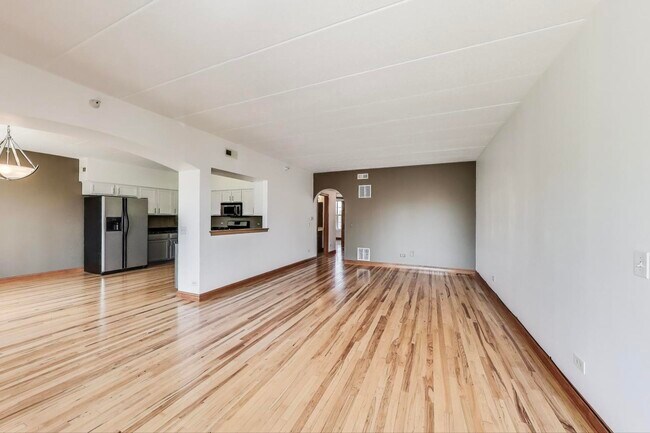 Building Photo - 16671 Liberty Cir