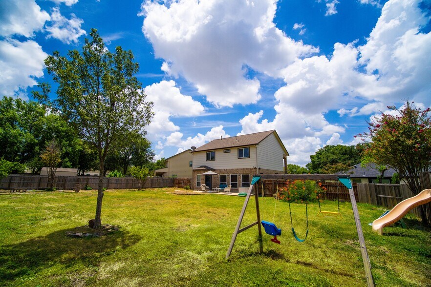 Building Photo - 3603 Blairstone
