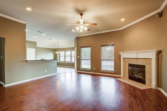 Building Photo - 304 Vista Way Dr