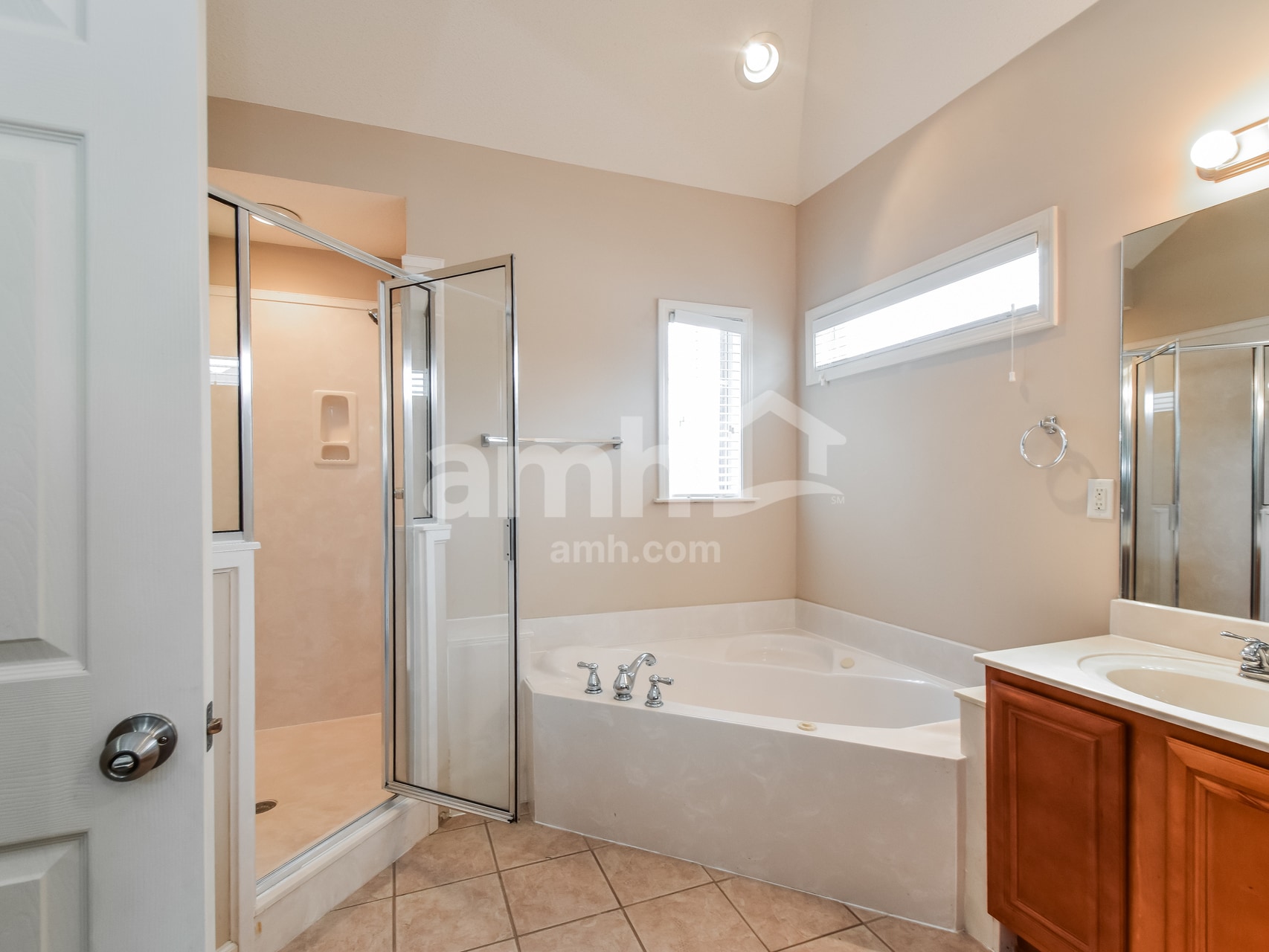 Building Photo - 8638 Wilderness Tr