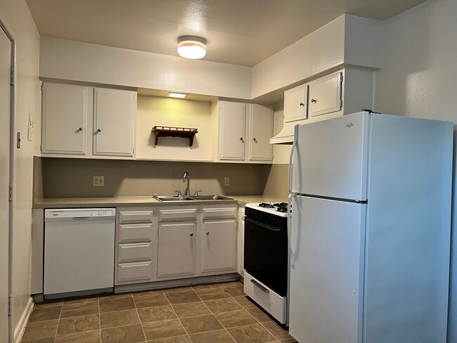 Building Photo - 507 S Fannin Ave