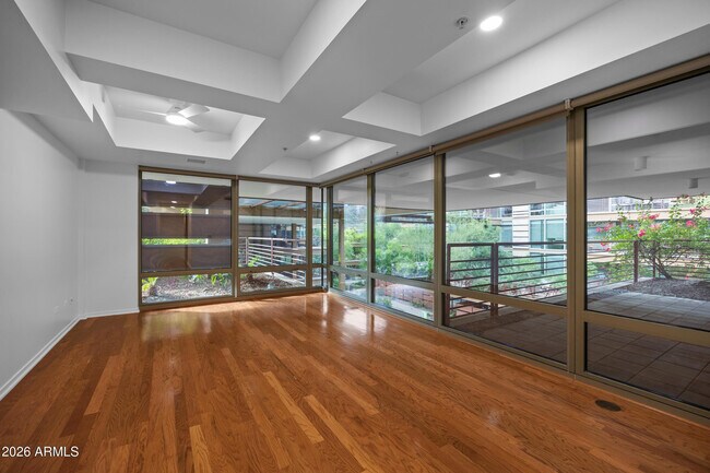 Building Photo - 7141 E Rancho Vista Dr