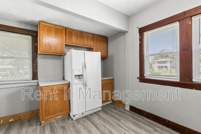 Building Photo - 2820 N 19th Ave