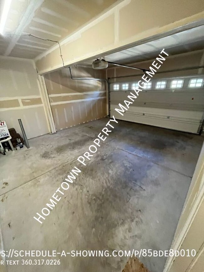 Building Photo - Summerwalk in Lacey - Available NOW!