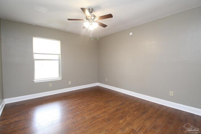 Building Photo - 7839 Coronet Way