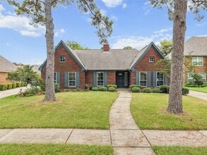 Building Photo - 2105 Murfield Dr