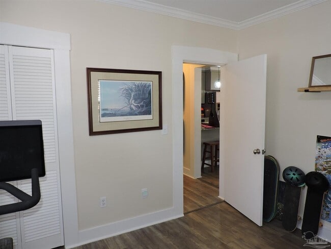 Building Photo - 19 N C St