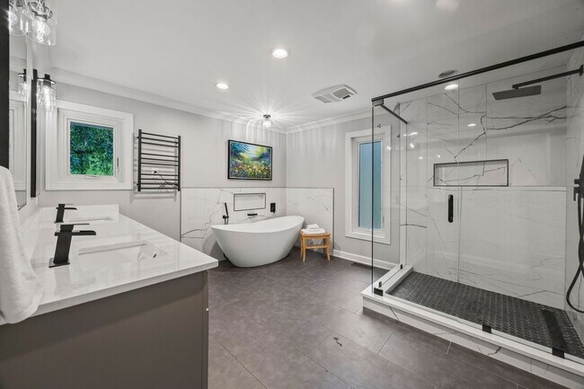 Building Photo - 5353 Green Valley Ct