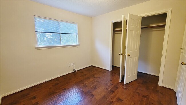Building Photo - 20934 Carmel Valley Dr