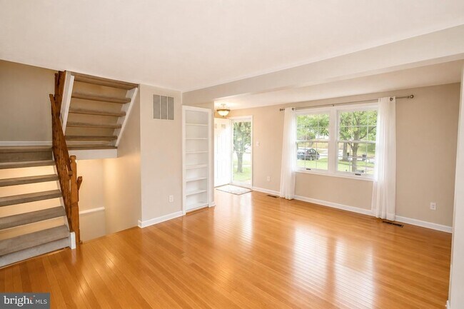 Building Photo - 17231 Epsilon Pl