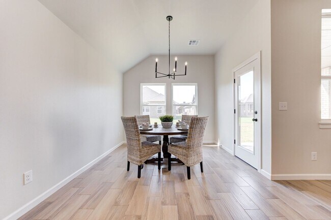 Building Photo - Brand New Home in Mustang!