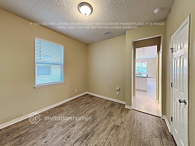 Building Photo - 2275 Bur Oak Blvd