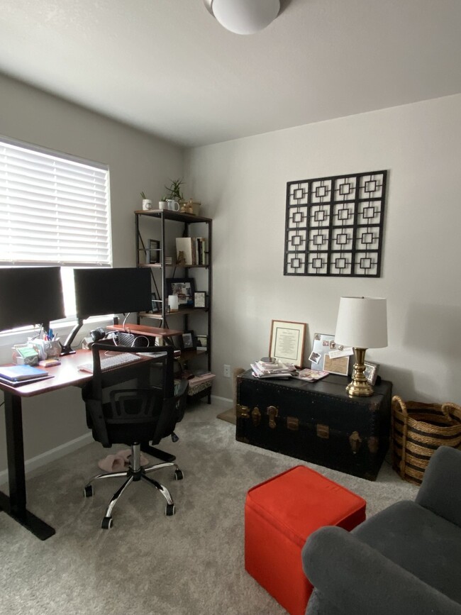 Building Photo - 3 bedroom Wolf Ranch Townhome - Laurel Mou...