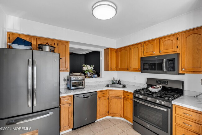 Building Photo - 237 Paddington Ct