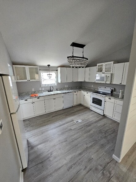 Primary Photo - 110 3rd Ave