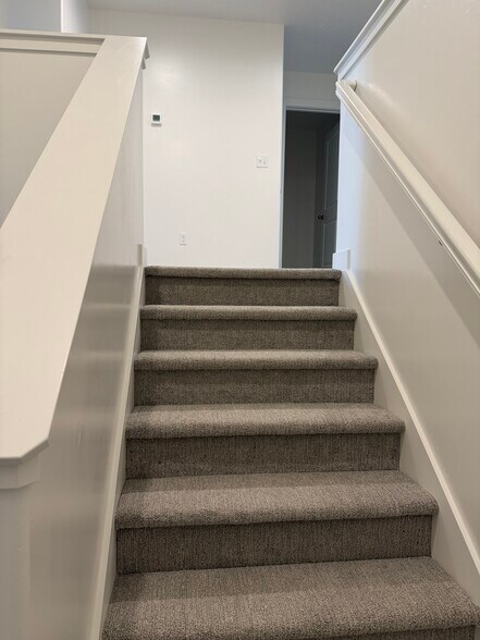 Building Photo - 1485 N 305 E