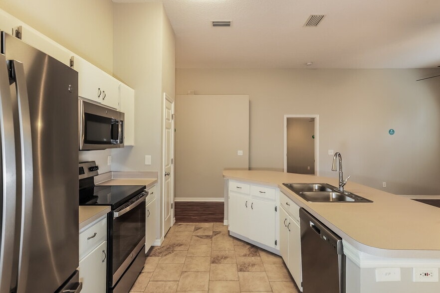 Building Photo - 4021 Quail Briar Dr