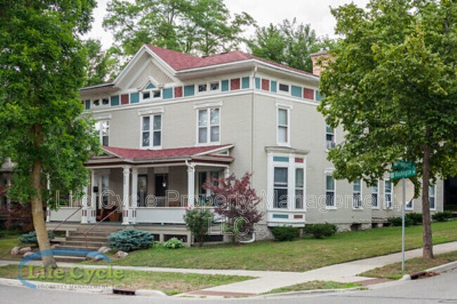 Building Photo - 47 Prospect Ave SE